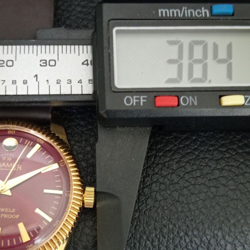 Vintage 1973 Roamer Manual Mens Gold Watch W/Leather Strap & Red accents - Picture 7 of 9